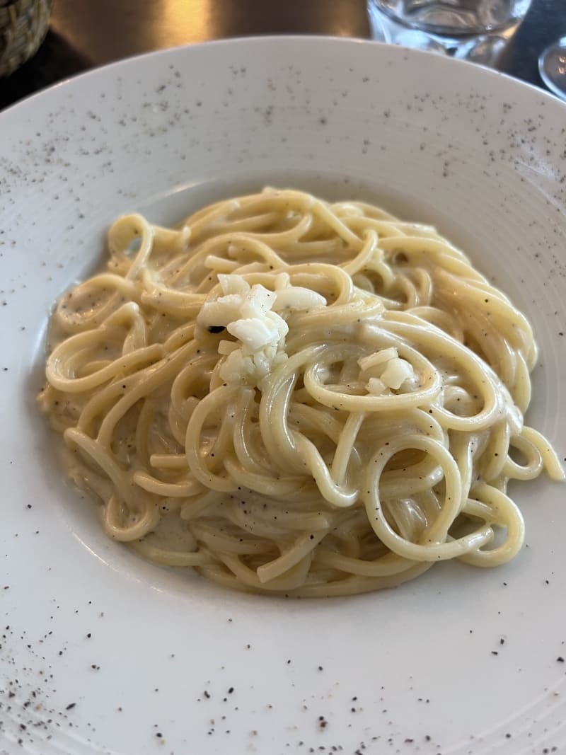 Cacio E Pepe, Paris