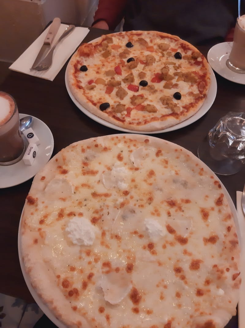 Cacio E Pepe, Paris