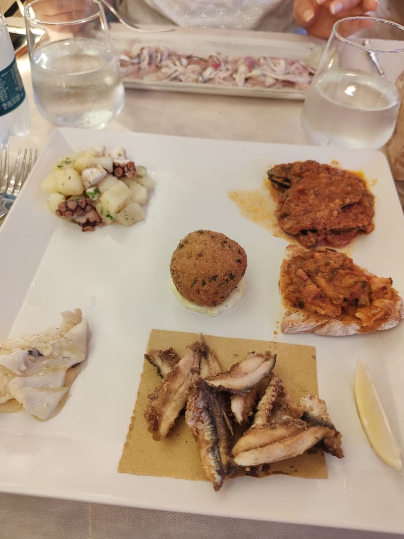 Costa Azzurra Bistrot e Pescheria, Pontedera