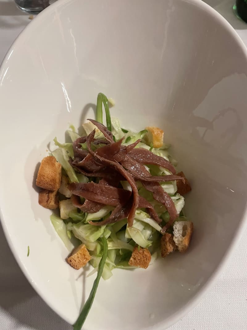 Insalata di puntarelle con acciughe del cantabrico e crostini neri  - La cantina del Giannone, Milan