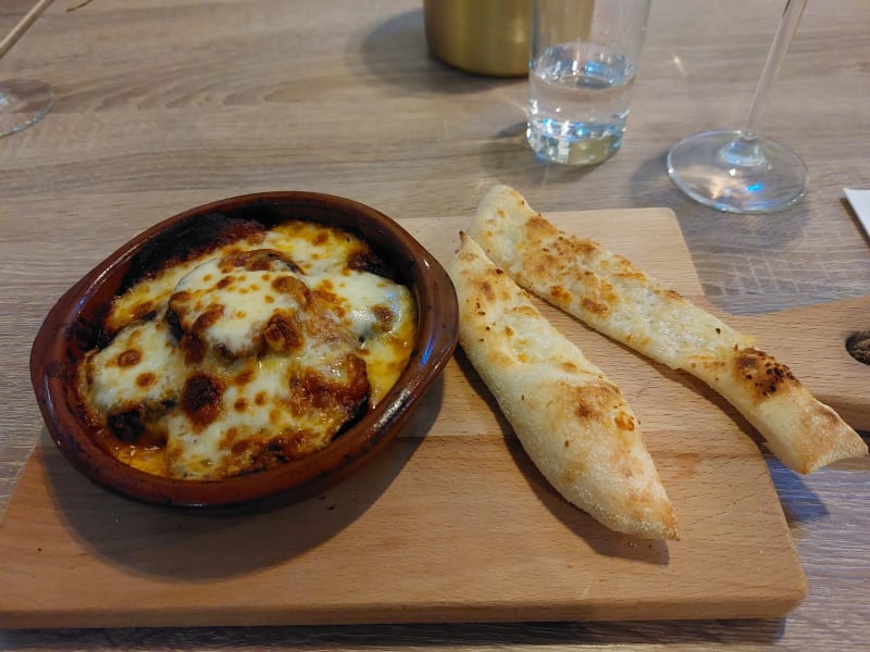 Melanzane met knoflook brood - Ignite, Haarlem