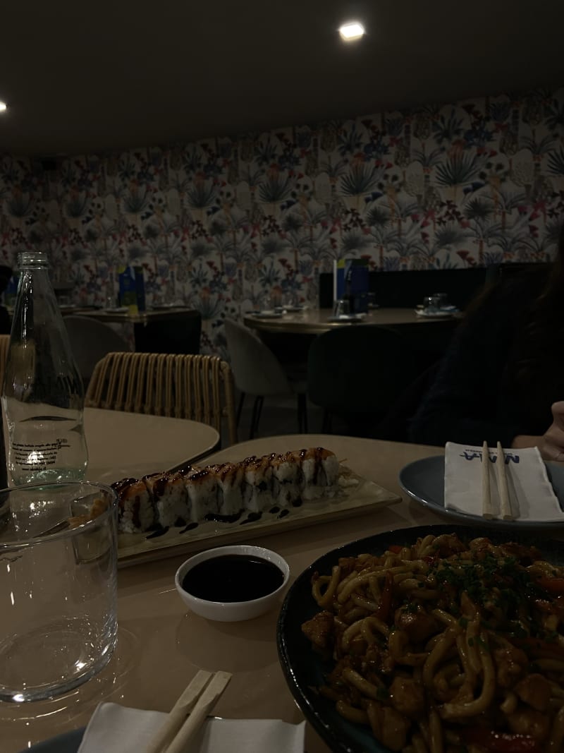 Nima Sushi & Uramakeria via Albricci in Milan - Restaurant Reviews, Menu  and Prices