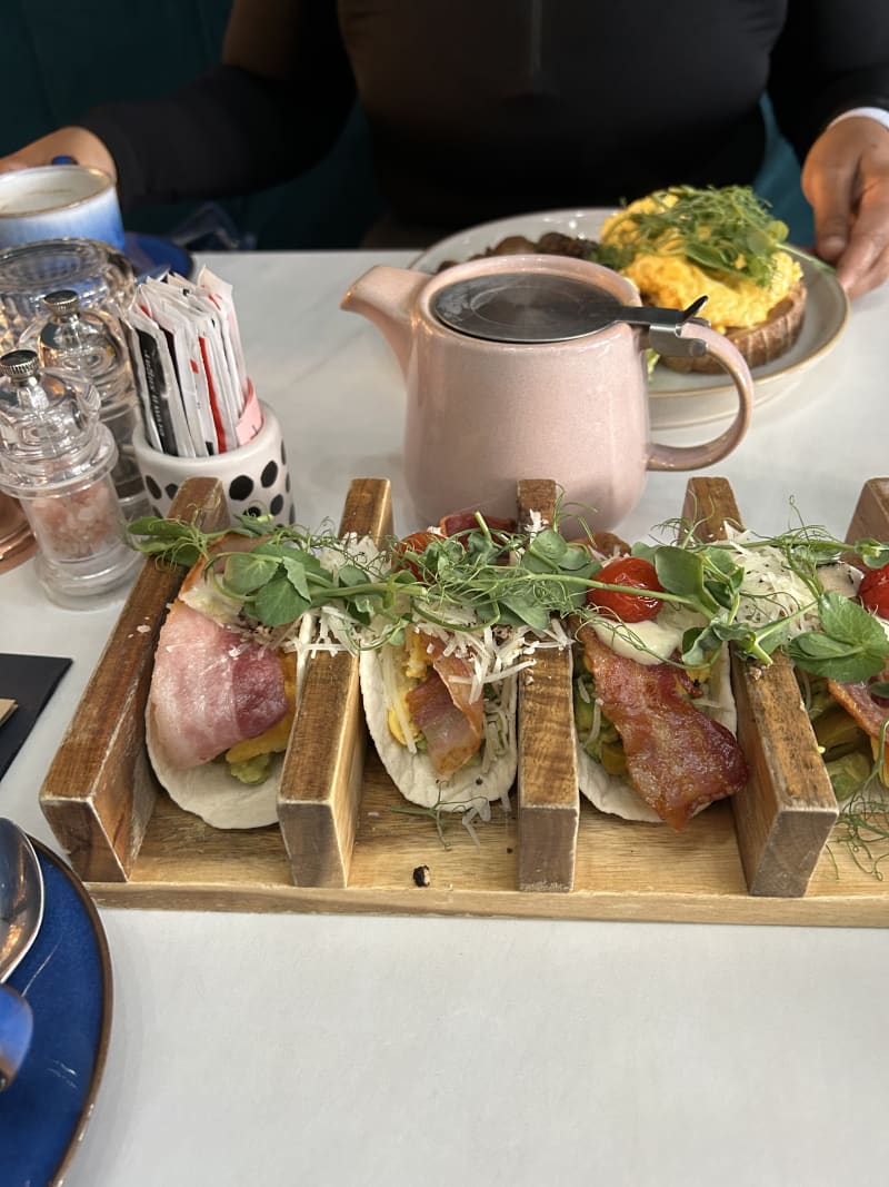 Violas in London Restaurant Reviews, Menus, and Prices TheFork