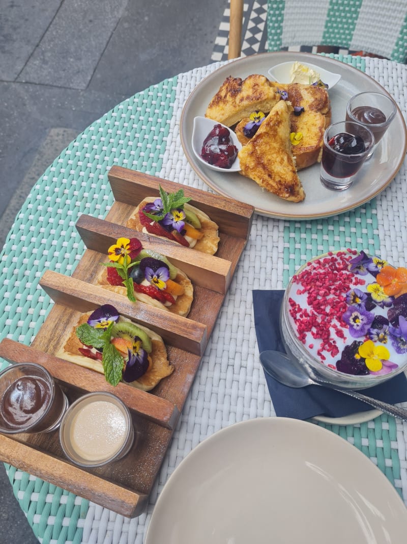 Violas in London Restaurant Reviews, Menus, and Prices TheFork