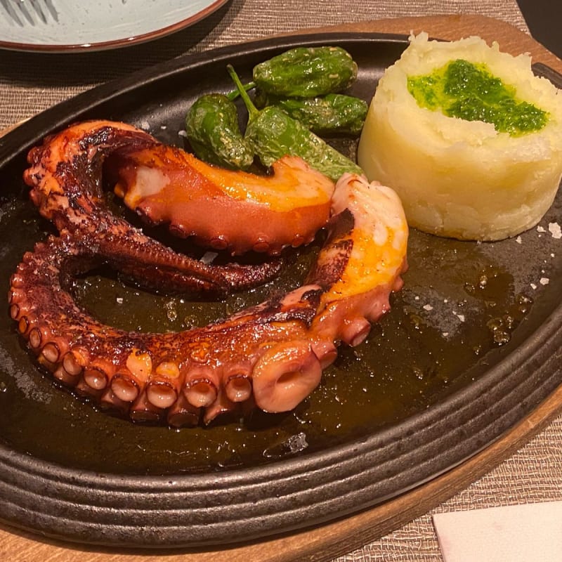 Pulpo a las brasas  - EdeNova, Barcelona