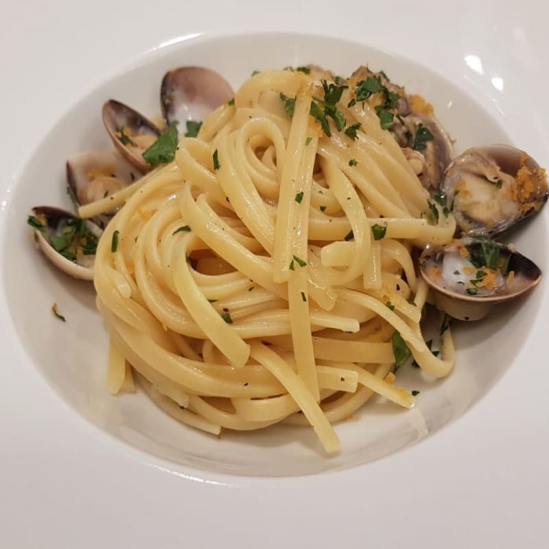 Linguine vongole e bottarga - La Saletta