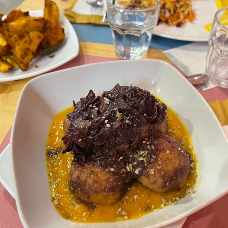 Gnocchi di polenta con zucca e radicchio rosso - Silene, Vicenza