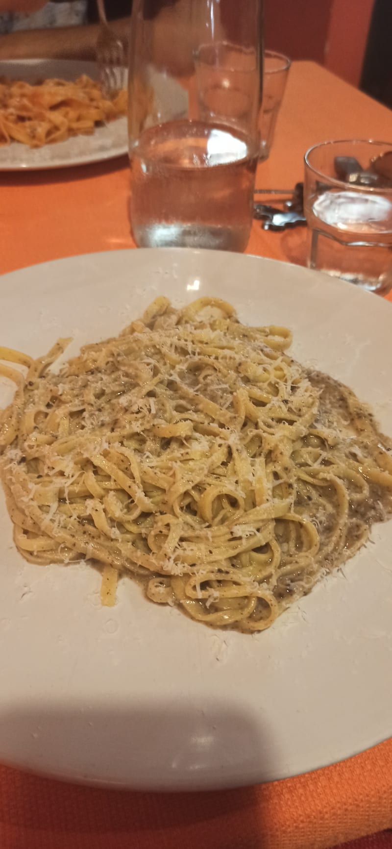 Fettuccine cacio pepe e tartufo - Cacio e Pere