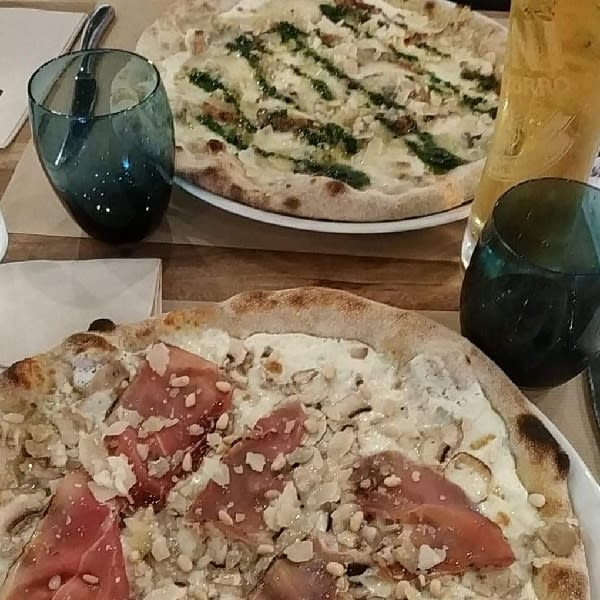 Pizza malastina (haut) et speckino (bas) - Capodimonte Labege, Labège