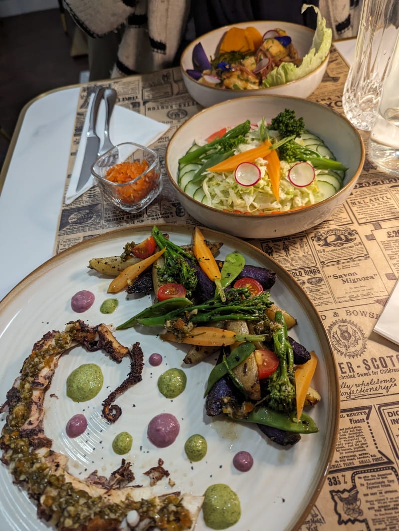 THE 3 MUSKETEERS in Paris Restaurant Reviews, Menu and Prices TheFork