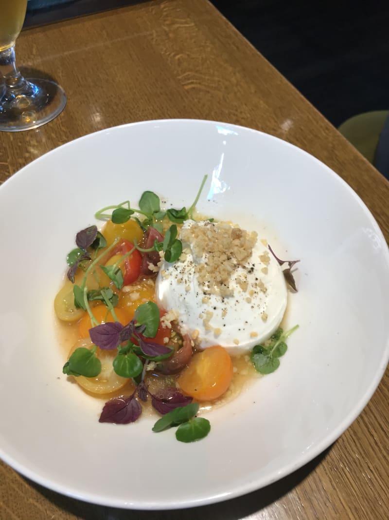 Burrata-voorgerecht - Luc Utrecht, Utrecht