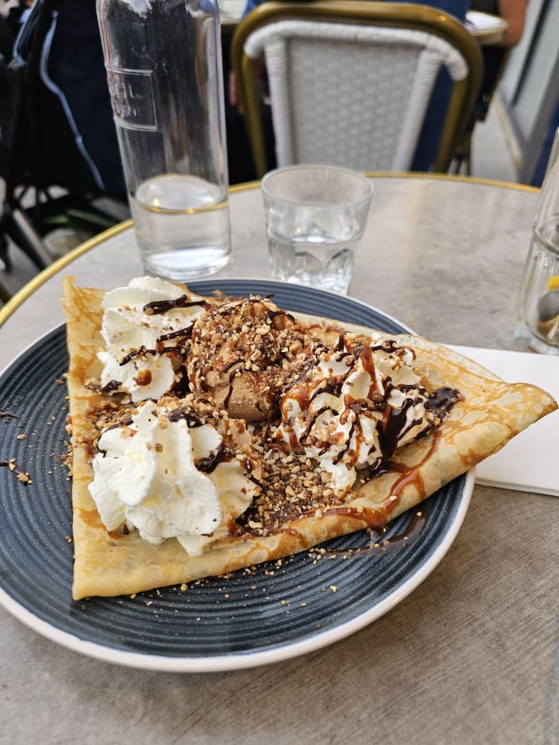 Le Petit Roméo, Paris