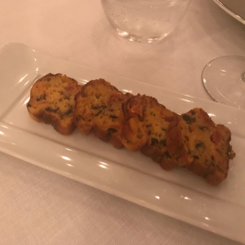 Cake pour accompagner l’apéritif - Le Pergolèse - Stéphane Gaborieau, Paris