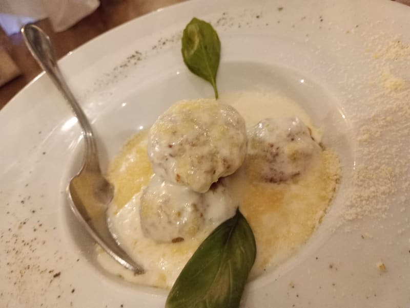 Polpettine con fonduta di parmigiano - Il Rifugio del Nonno, Marano Di Napoli