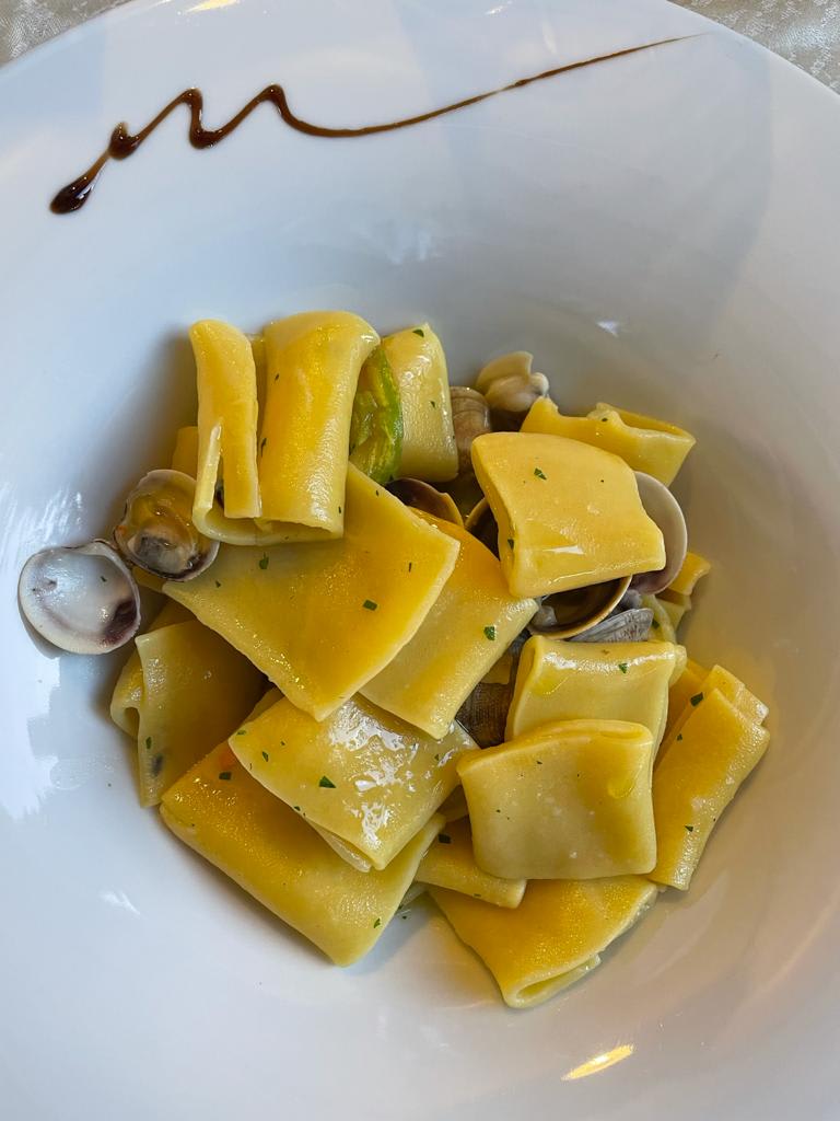 Pacchetti alle vongole con fiori di zucca  - Il Contedino