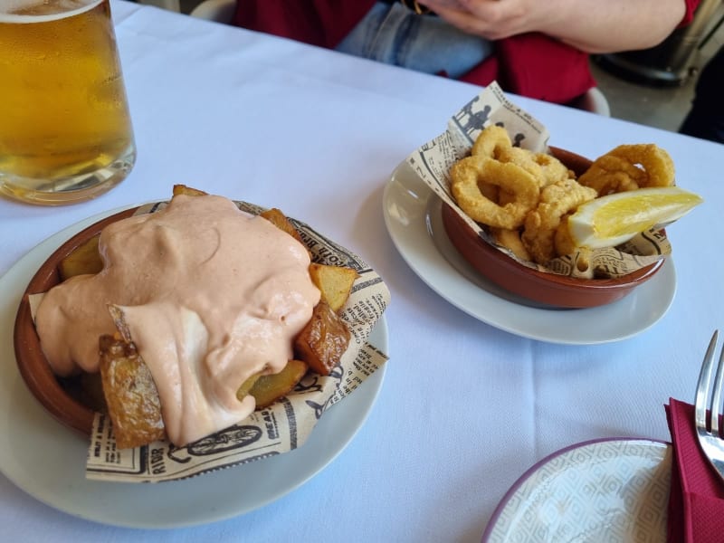 Bravas Y Calamares - Tobogán "La Gallega de Plaza Real", Barcelona