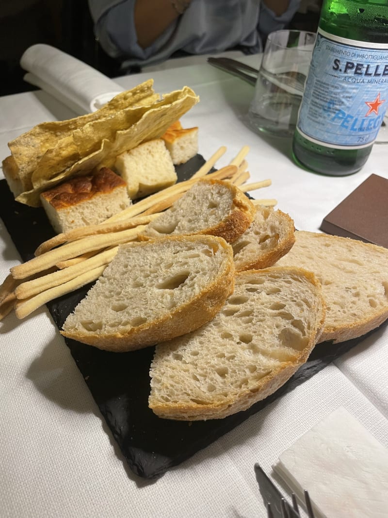 Al Petes vino e cibo in Cittavecchia, Trieste