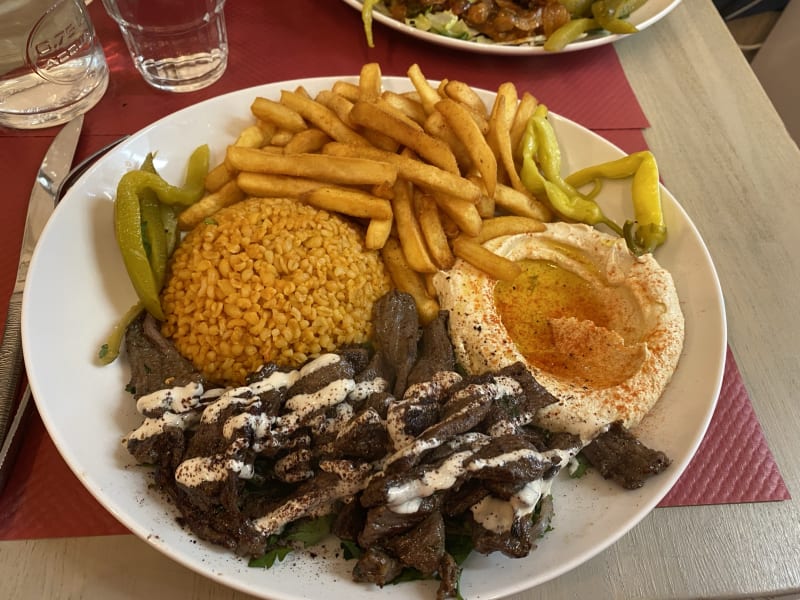 Hawa Beirut, Paris