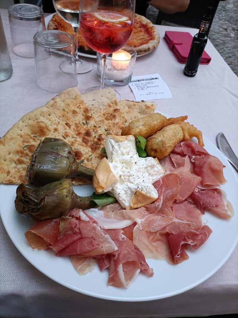 Burrata affumicata carciofi romani verdure pastella te prosciutto - Al Giardinetto, Oderzo