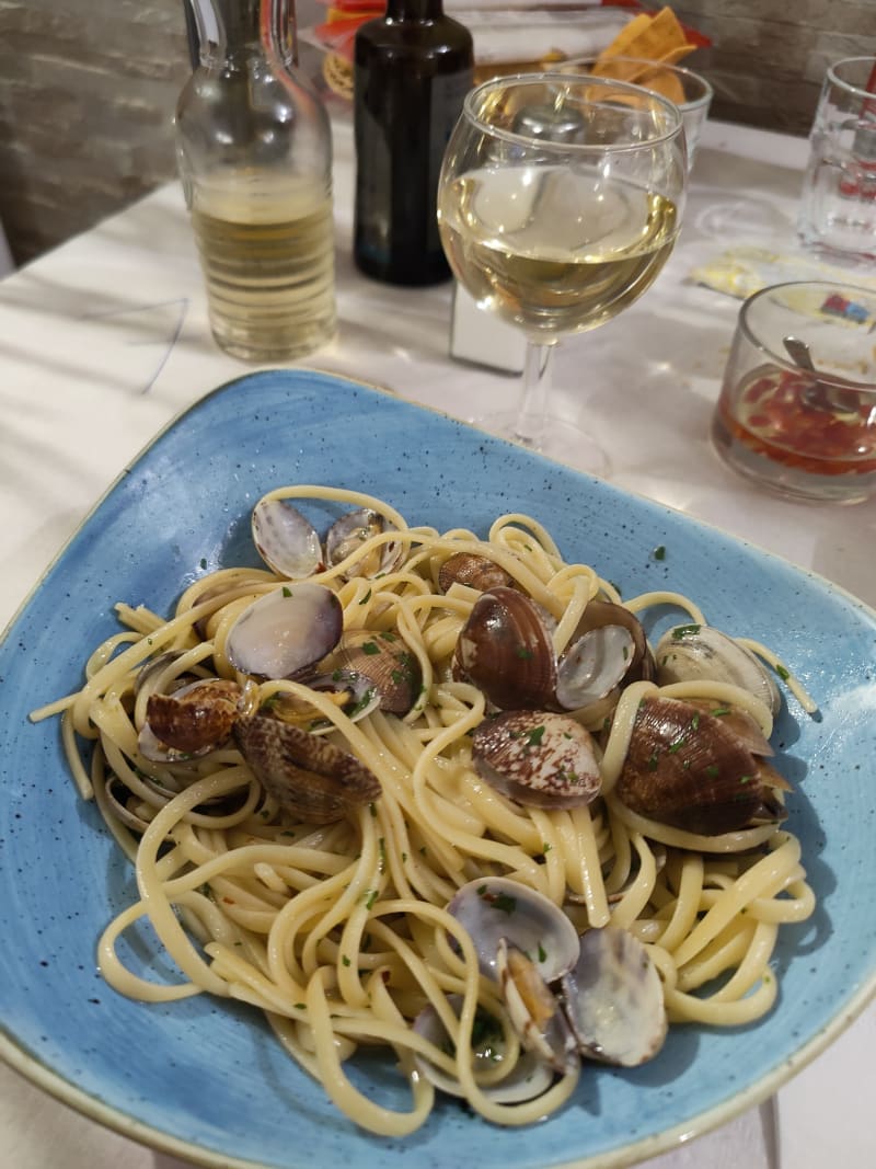 Linguine alla pescatora - Trattoria Pietra Alta, Turin