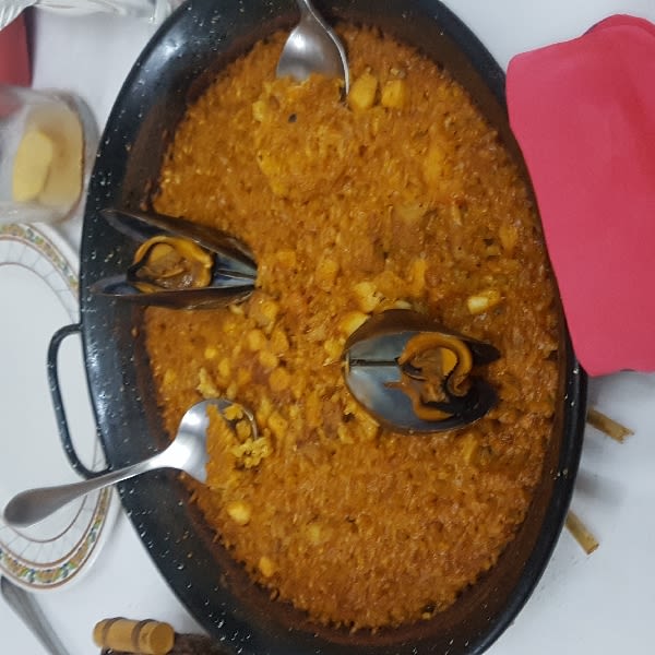 Paella di pesce molto saporita - El Bocaito, Alicante