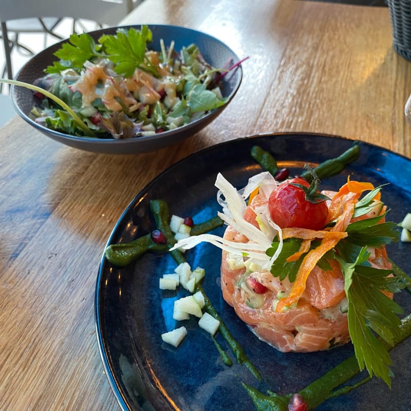 Tartare de saumon - Le Phare de Boulogne, Boulogne-Billancourt