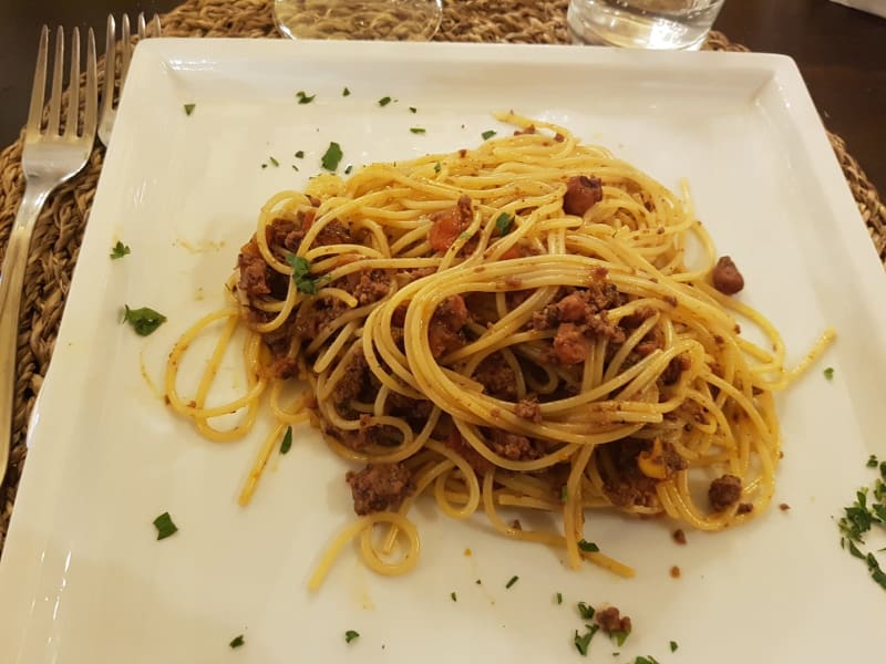 Spaghetto al ragù di polpo  - Vitello D'Oro