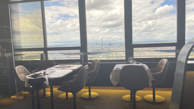 Restaurant Le Ciel de Paris à Paris - Menu, avis, prix et réservation