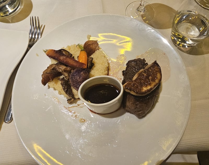 Restaurant Le Ciel de Paris à Paris - Menu, avis, prix et réservation