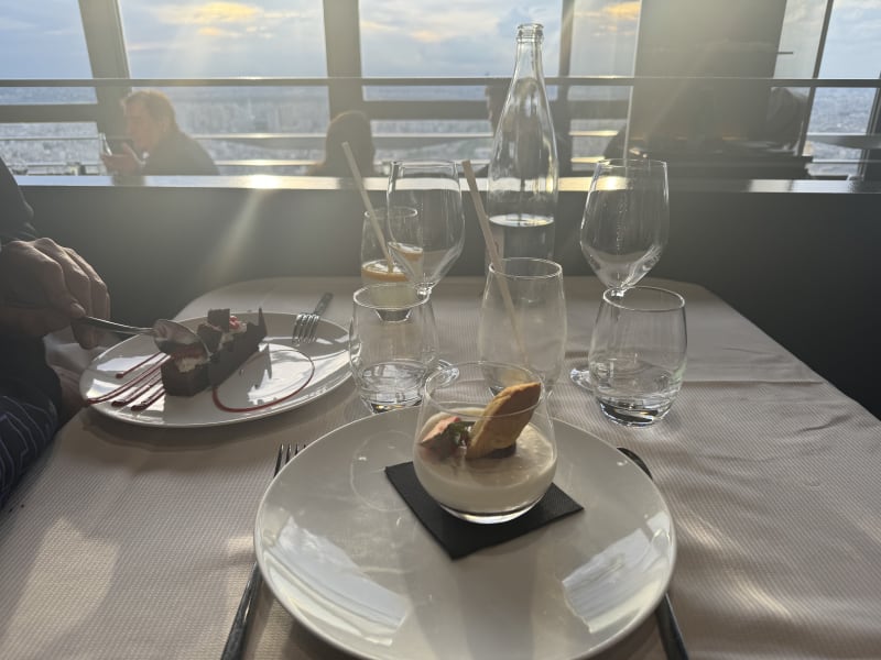 Restaurant Le Ciel de Paris à Paris - Menu, avis, prix et réservation