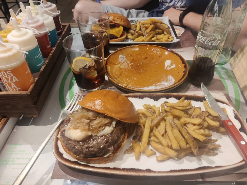 Hamburguesas De Buey - Hamburguesa Nostra- La Vaguada, Madrid