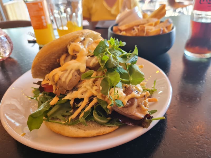 Aan Tafel - bij Landmarkt in Amsterdam - Menu, openingstijden, prijzen