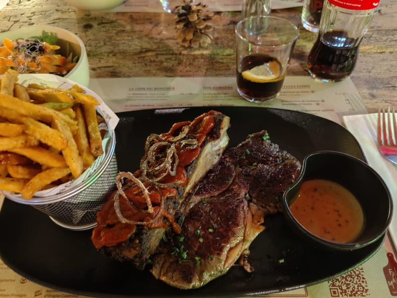 Combo Entrecôte De Bœuf Et Ribs - Base Bar, Lausanne