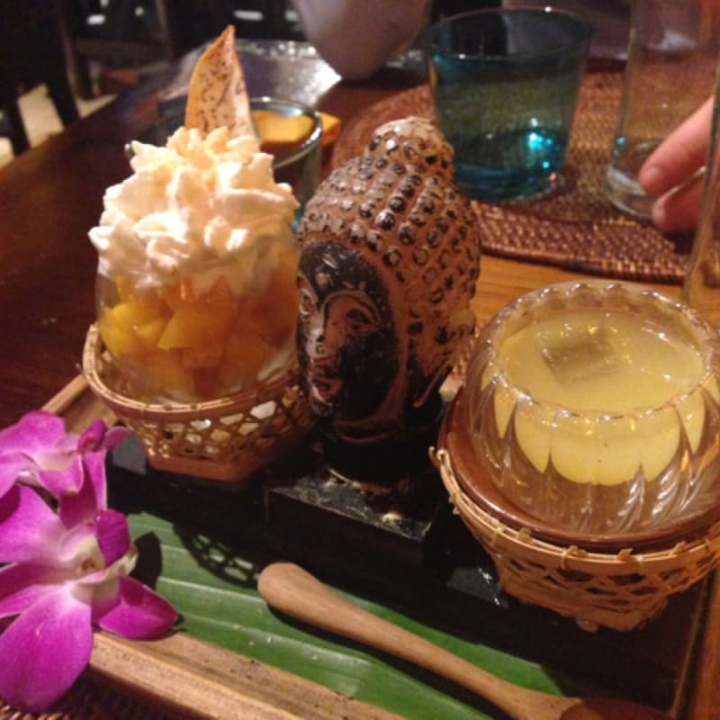 Mangues chantilly ananas et gelée citronnée - Thai Royal, Paris