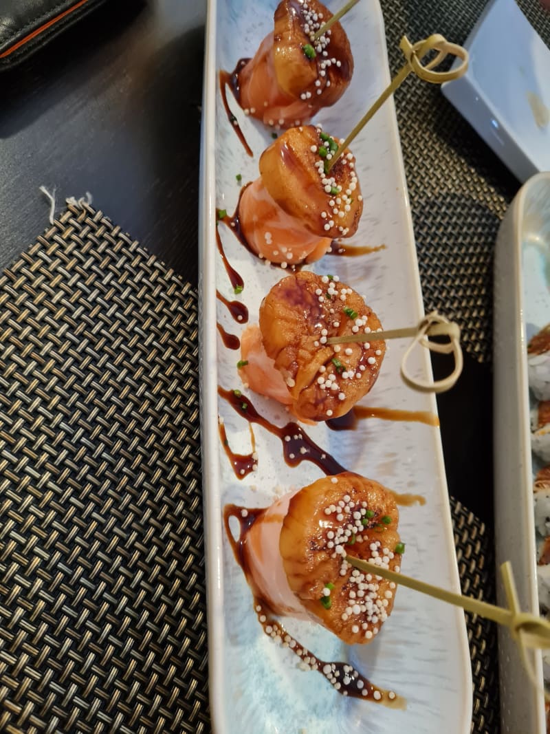 Akari Sushi Lounge