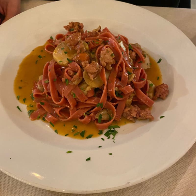 Tagliatelle al primitivo con salsiccia e porcini  - Osteria benvenuti al Sud, Mesagne