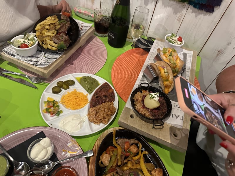 Cantina Mexicana El Tayo