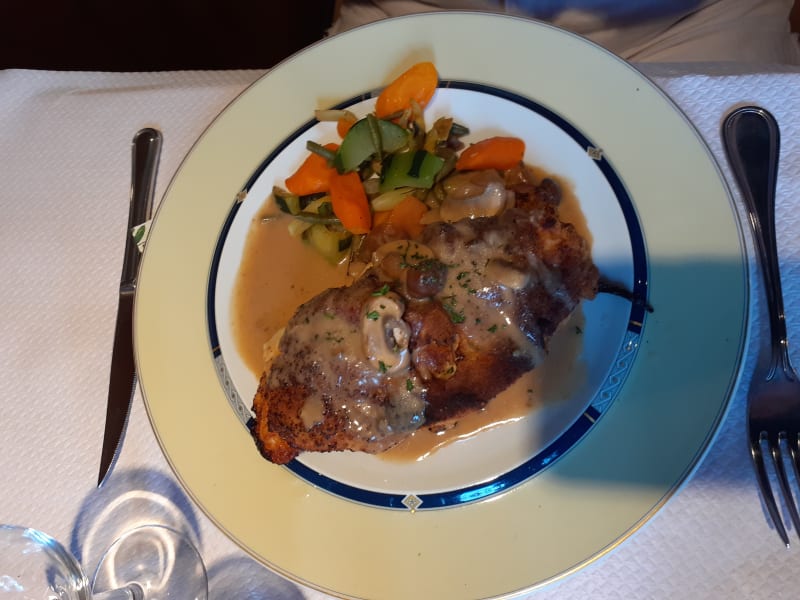 Cordon bleu de veau à la crème et champignons  - Auberge de la Foret, Vendenheim