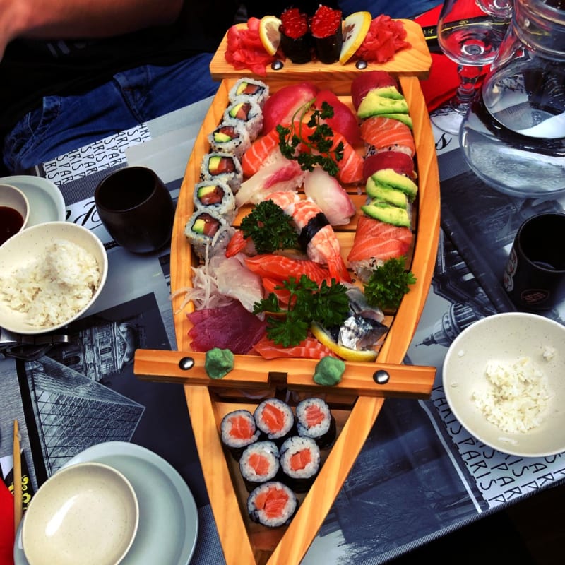 Bateau à partager  - Shikoku, Paris