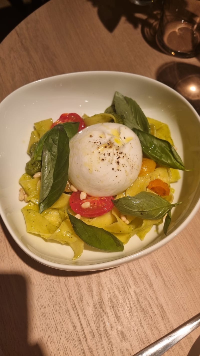 Pasta Pappardelle Burrata met pesto - Esplanade di Due Tempi, Uithoorn