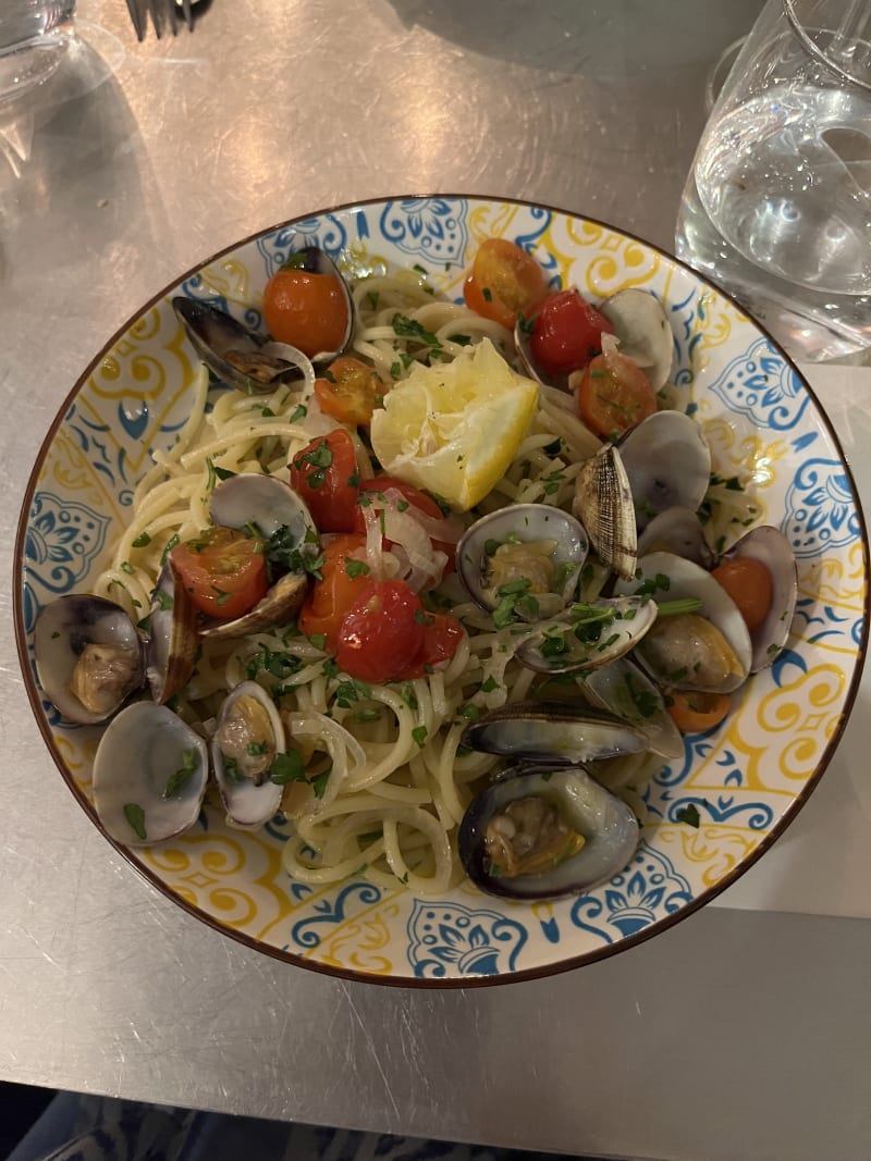 AperiPasta Italian Kitchen & Prosecco Bar in London Restaurant
