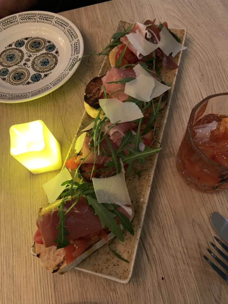 AperiPasta Italian Kitchen & Prosecco Bar in London Restaurant