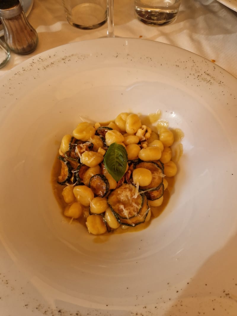 Gnocchi calamaretti, Zucchine E Pecorino - Osteria Numero 5, Naples