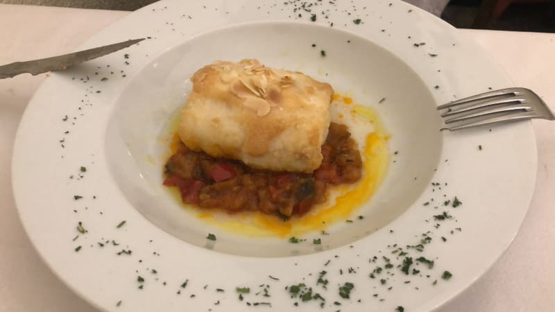 Bacalao con sanfaina y mouselina - Imés - Cafeteria & Restaurant