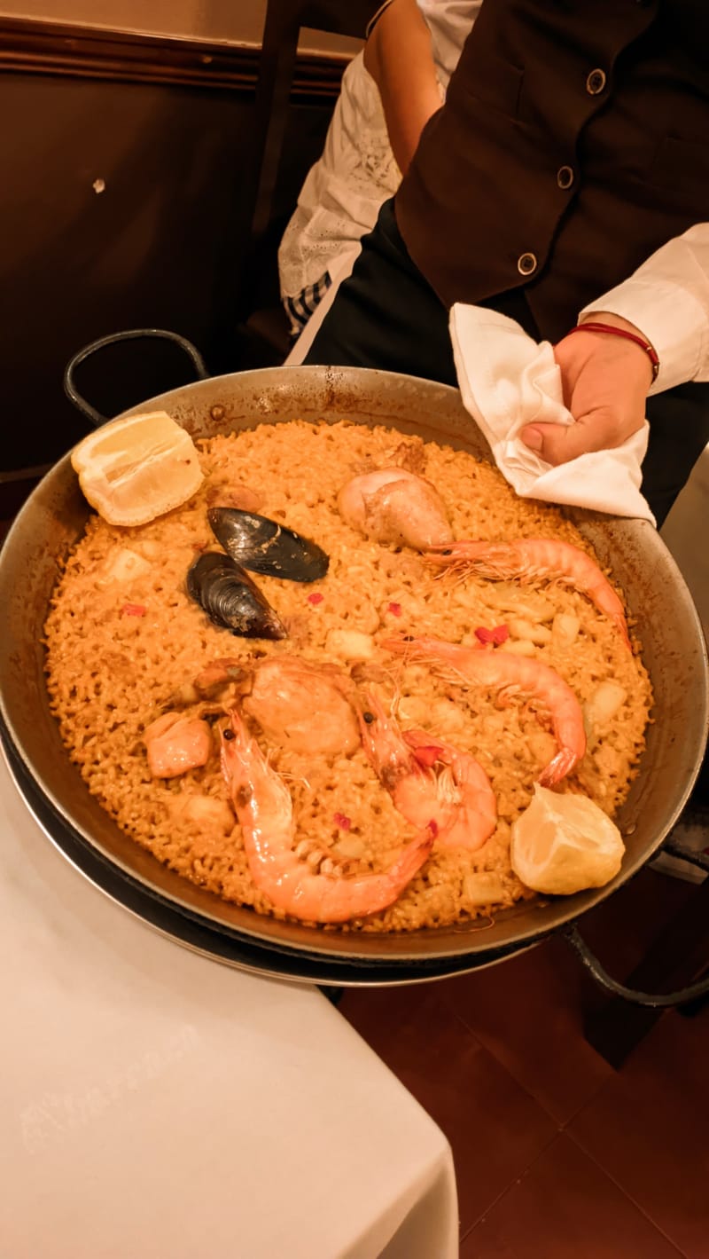 La Barraca a Madrid Menu, prezzi, immagini, recensioni e indirizzo