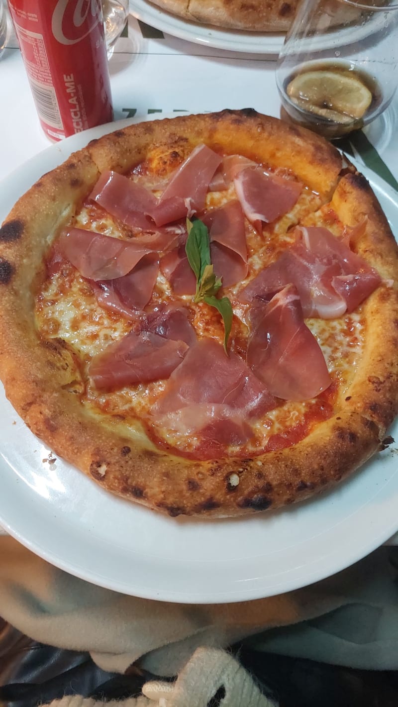 Pizzeria Maria, Lisbon