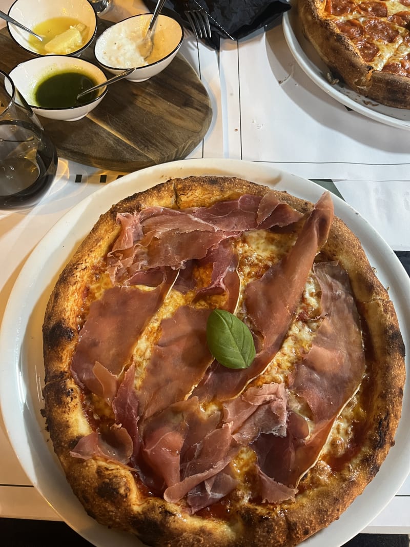 Pizzeria Maria, Lisbon