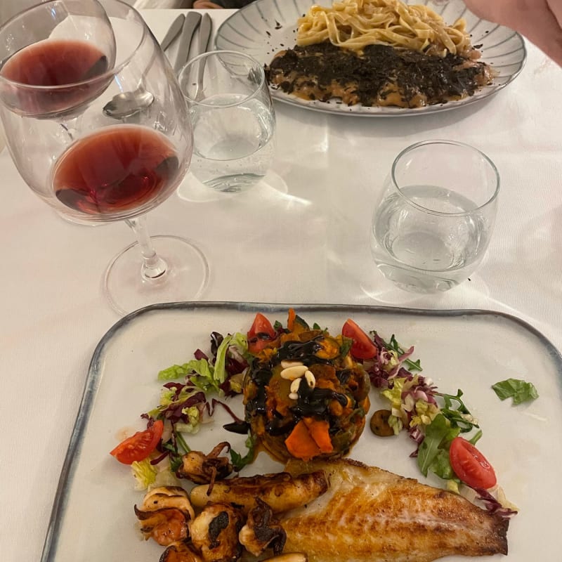 Sicilian salad and fresh fish.  Scallop with a fresh black truffle pasta. - La Divina Commedia, Paris