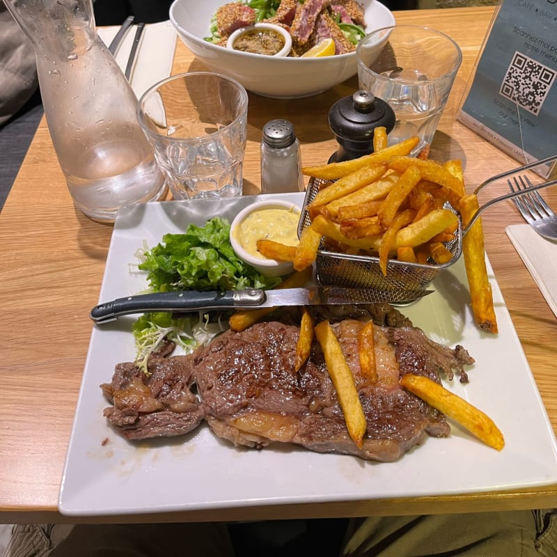 Entrecôte+frites - La Boetie, Paris