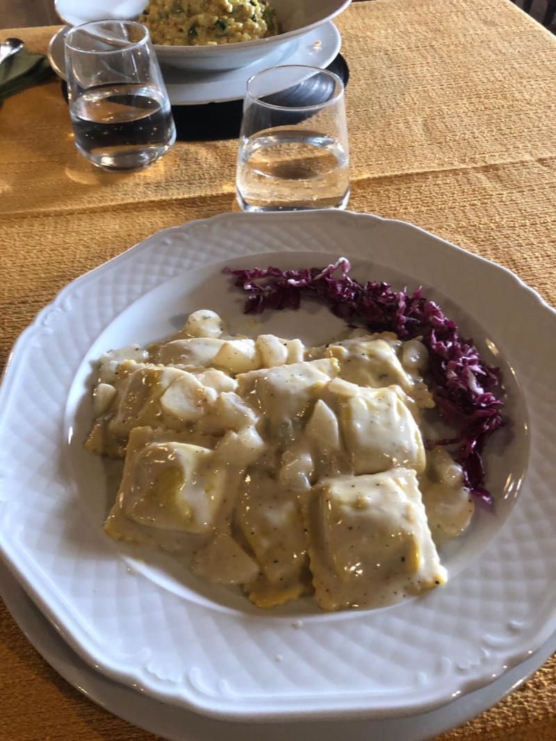 Ravioli Gorgonzola Radicchio E Pere - L'Accordo